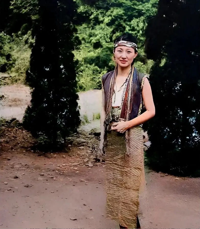 惊艳！这才是赵四小姐幽禁时真容